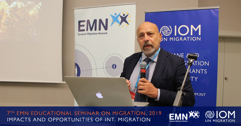 Listen to experts' podcasts on the impacts and opportunities of international migration
