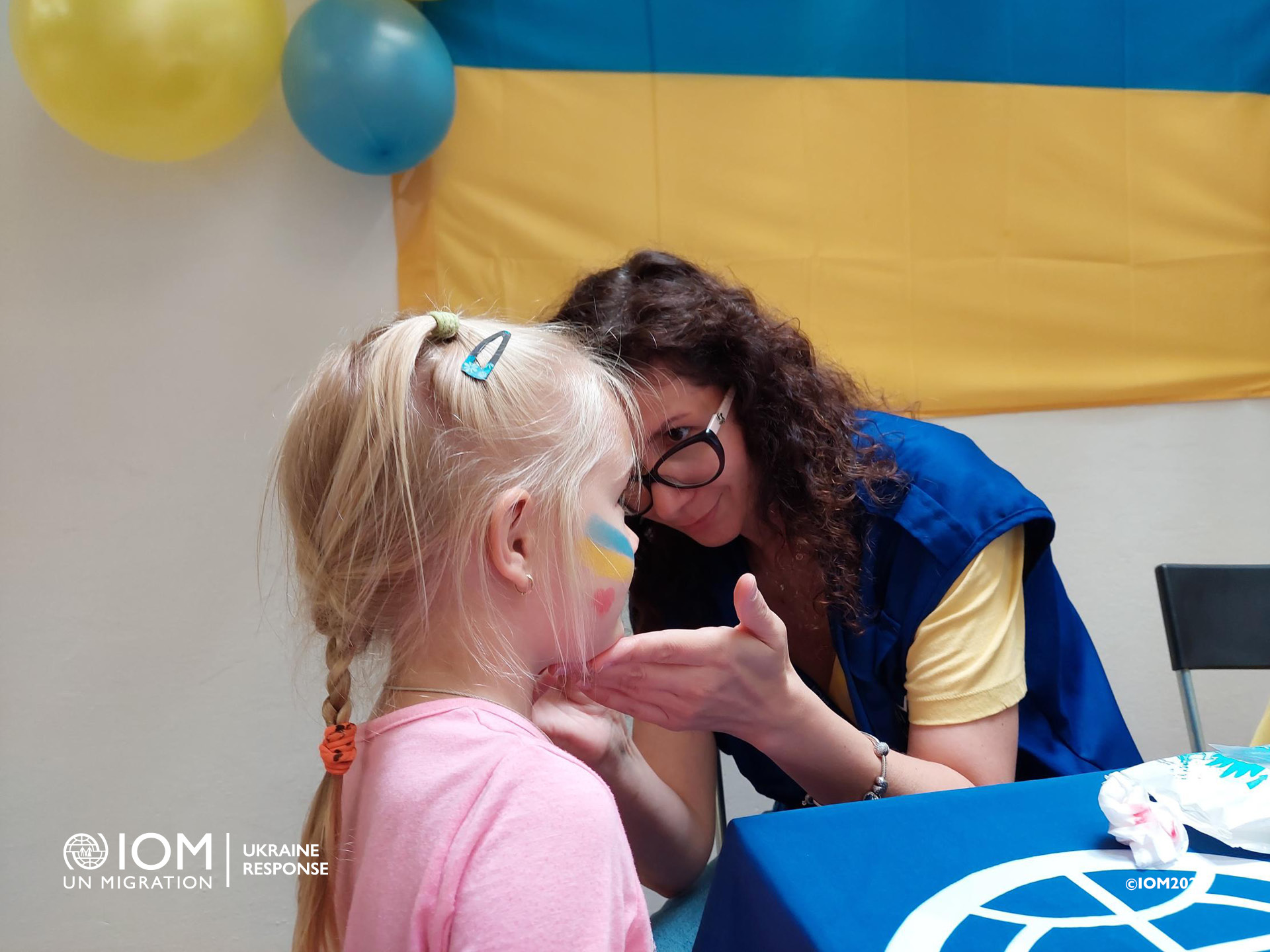 Workshop for children at the Gabcikovo Accommodation Facility. Photos © International Organization for Migration (IOM) 2022.