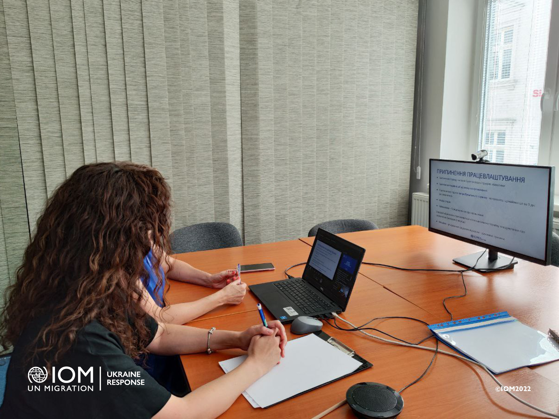 An online session of the IOM MIC workshop for Ukrainian nationals in Trenčín in August 2022. Photo © International Organization for Migration (IOM) 2022.